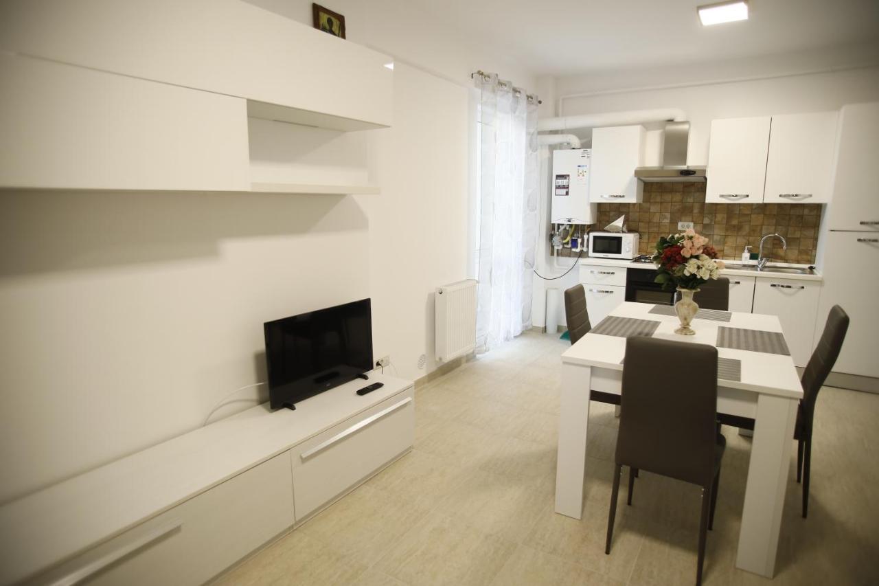 Lar Apartment Фокшаны Экстерьер фото